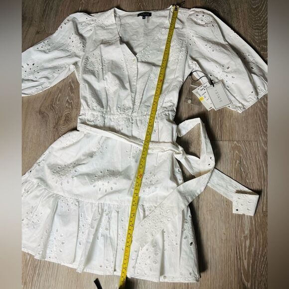 NWT 1 State white embroidered floral eyelet Lace V neck button Mini dress M - Picture 8 of 10